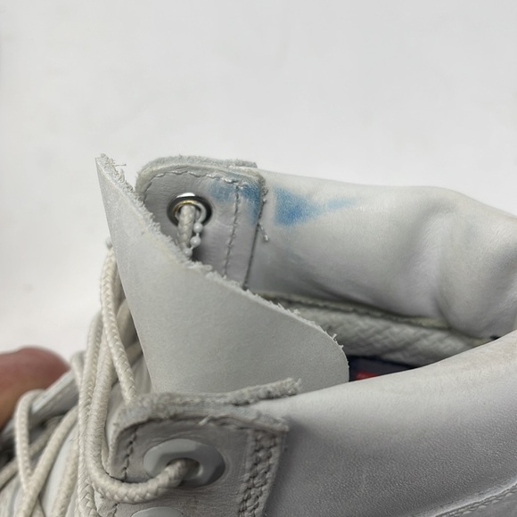 White Timberlands - Picture 7 of 12